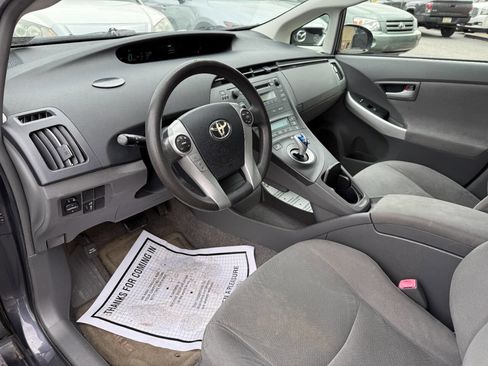 Used 2014 Toyota Prius Two FWD image 14