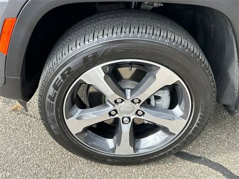 Used 2023 Jeep Grand Cherokee 4WD 4xe image 8