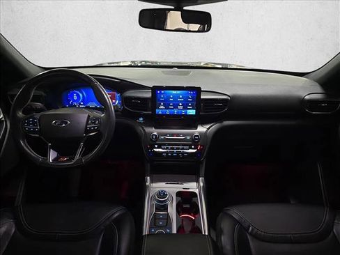 Used 2020 Ford Explorer ST image 9