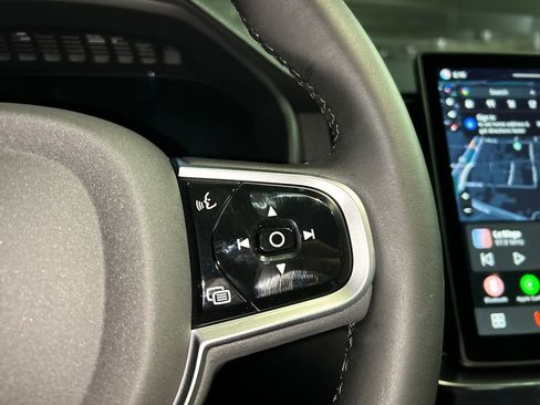 New 2026 Volvo XC90 B6 Core w/ Protection Package Premier image 14