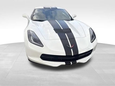 Used 2019 Chevrolet Corvette Stingray Coupe RWD image 3