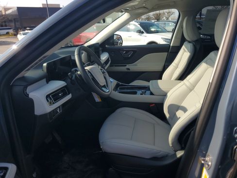 New 2026 Lincoln Aviator Reserve w/ Jet Appearance Package image 11