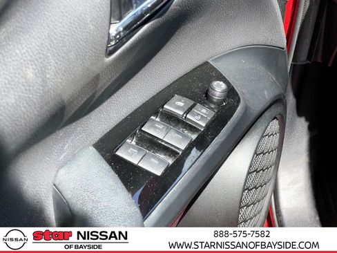 Used 2020 Toyota Prius XLE image 14