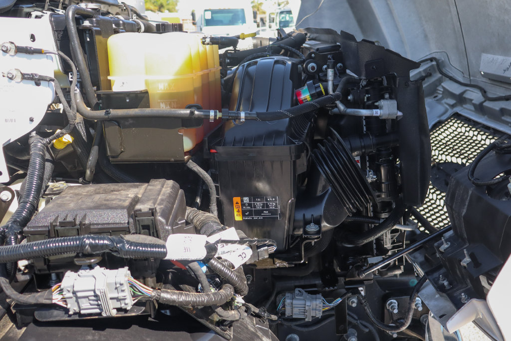 Used 2021 Ford F750 2WD Regular Cab Super Duty image 15