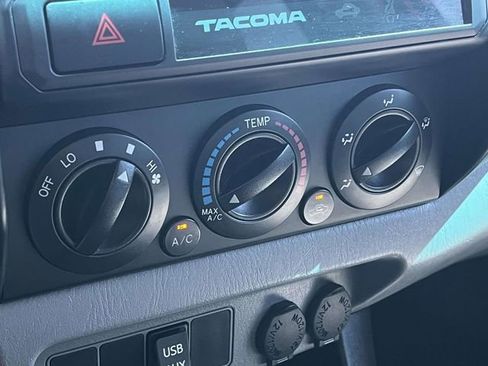 Used 2015 Toyota Tacoma PreRunner w/ Convenience Package RWD image 29