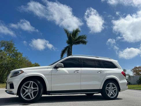 Used 2016 Mercedes-Benz GL 550 4MATIC image 70