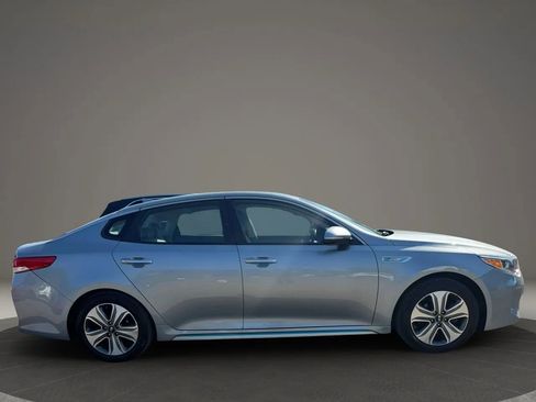 Used 2017 Kia Optima EX FWD image 4