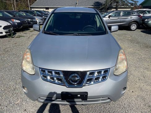 Used 2013 Nissan Rogue S w/ Special Edition Pkg AWD/4WD image 2