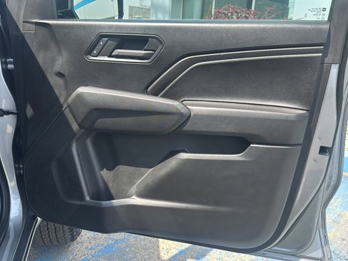 Used 2023 Chevrolet Colorado Trail Boss AWD/4WD image 17