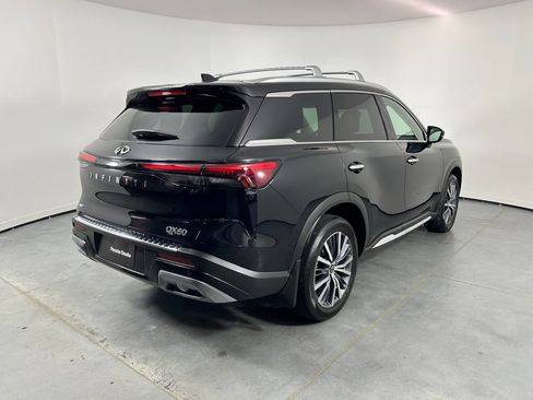Used 2023 INFINITI QX60 Sensory w/ Vision Package AWD/4WD image 7