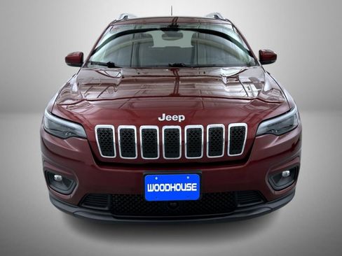 Used 2021 Jeep Cherokee Latitude Plus AWD/4WD image 2