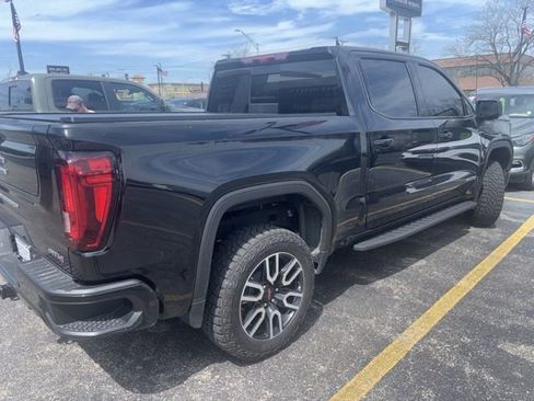 Used 2024 GMC Sierra 1500 AT4 w/ Technology Package image 4
