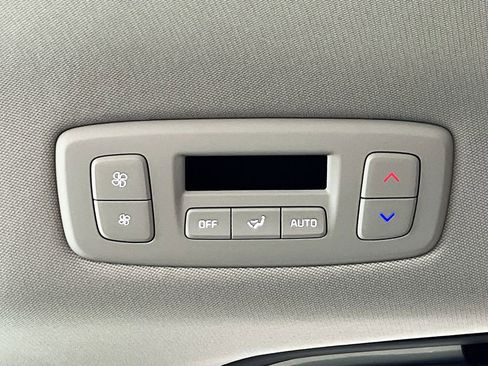 Certified 2025 Kia Carnival SX FWD image 32