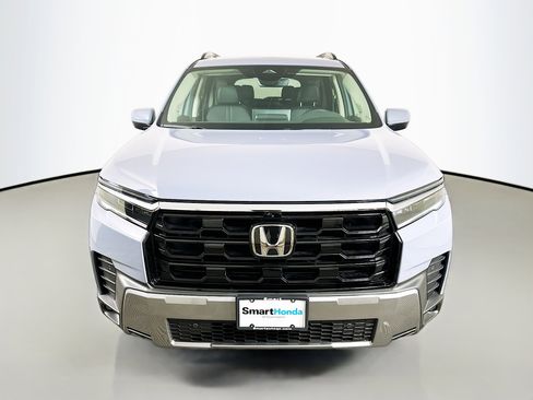 New 2026 Honda Pilot image 2