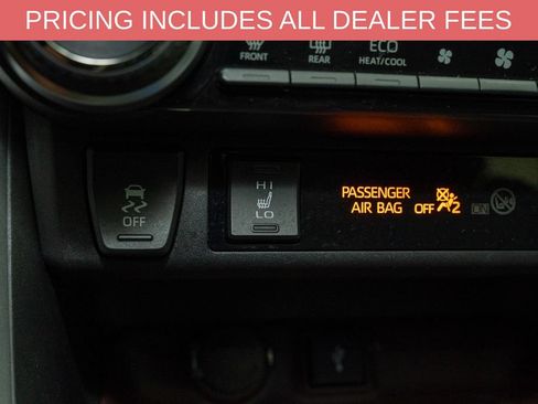 Used 2021 Toyota RAV4 Limited FWD image 16