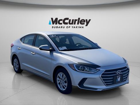 Used 2018 Hyundai Elantra SE FWD image 7