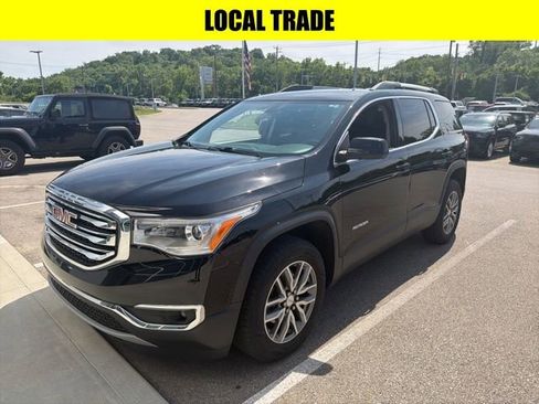 Used 2017 GMC Acadia SLE w/ Driver Alert Package I FWD image 3