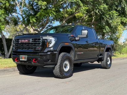 Used 2025 GMC Sierra 2500 AT4 w/ AT4 Premium Plus Package