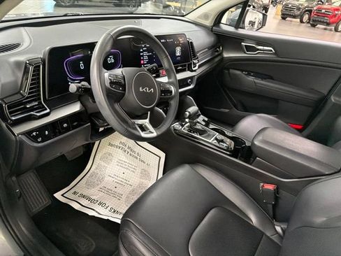 Used 2025 Kia Sportage EX w/ Premium Package AWD/4WD image 16