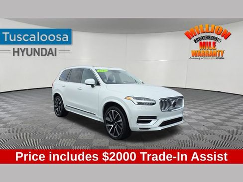 Used 2021 Volvo XC90 T8 Momentum image 1