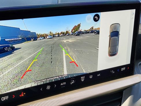 Used 2025 Ford Explorer Active image 24