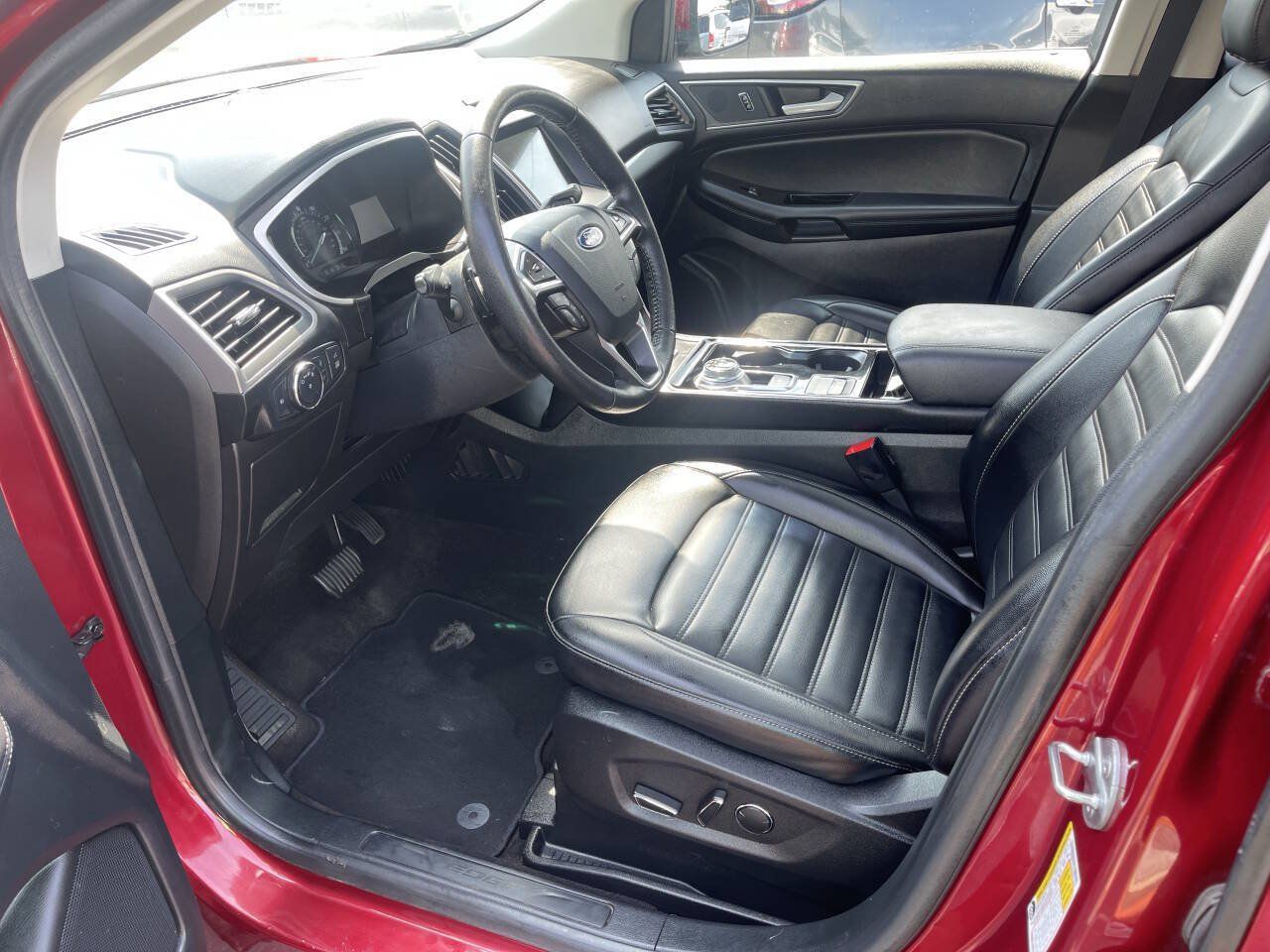 Used 2019 Ford Edge SEL w/ Equipment Group 201A AWD/4WD image 5