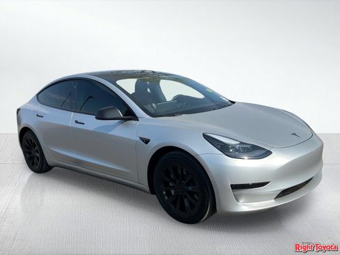 Used 2022 Tesla Model 3 Long Range AWD/4WD image 8