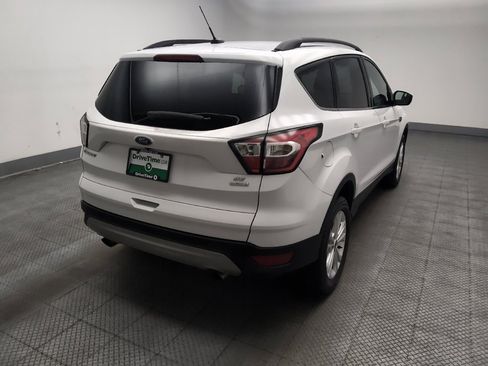 Used 2018 Ford Escape SE FWD image 9