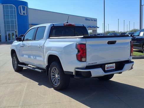 Used 2024 Chevrolet Colorado LT w/ LT Convenience Package II image 2