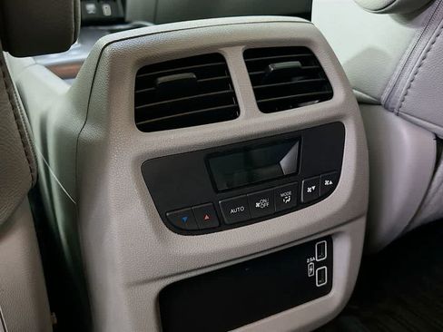 Used 2021 Honda Pilot Special Edition image 13