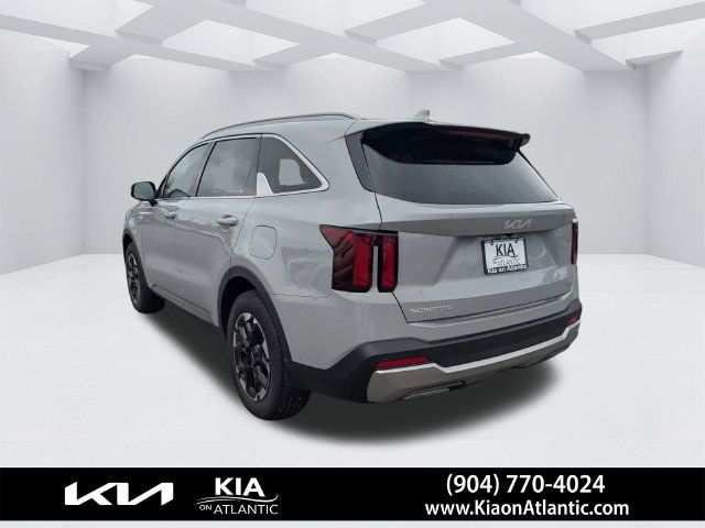Used 2026 Kia Sorento S w/ S Panoramic Sunroof Package FWD image 5