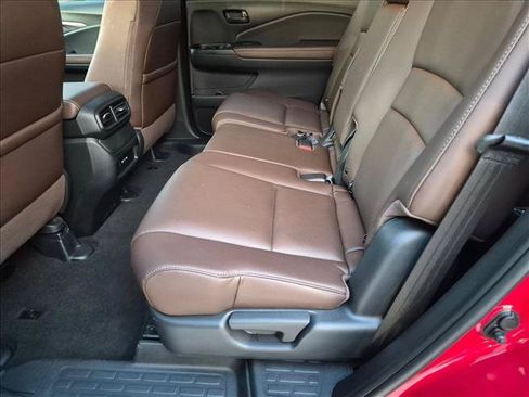 Used 2024 Honda Passport EX-L image 16