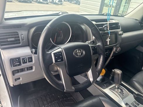 Used 2012 Toyota 4Runner SR5 w/ Premium Pkg AWD/4WD image 17