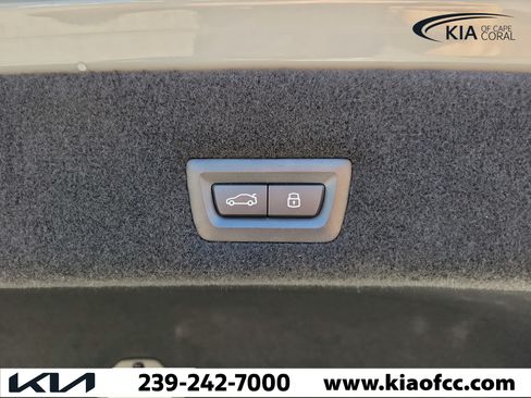 Used 2025 BMW 760i xDrive AWD/4WD image 13
