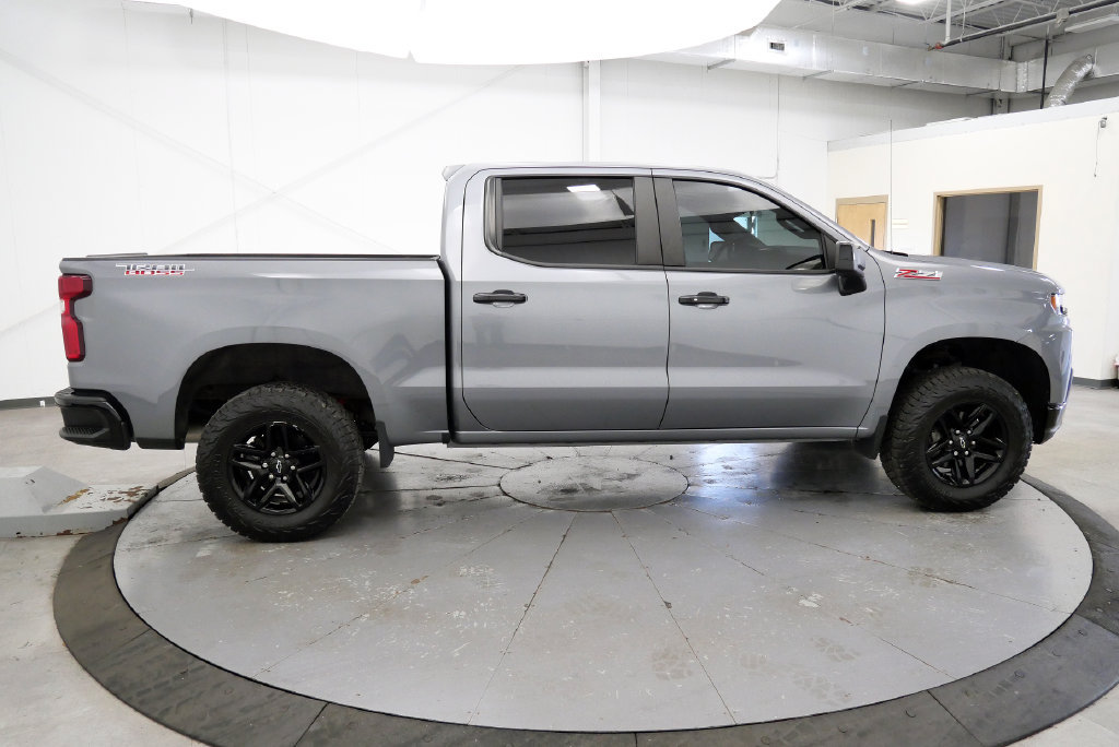 Used 2021 Chevrolet Silverado 1500 LT Trail Boss w/ Bed Protection Package AWD/4WD image 9
