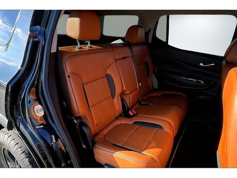 Used 2020 GMC Acadia AT4 image 24