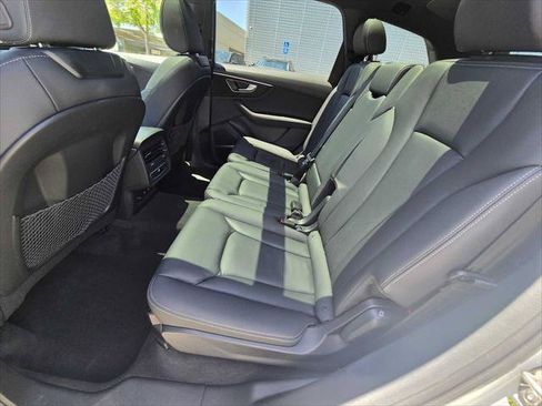 Used 2025 Audi Q7 2.0T Premium w/ Convenience Plus Package AWD/4WD image 18