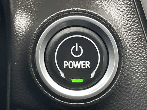 Used 2022 Chevrolet Bolt EUV LT w/ Driver Confidence Package image 19