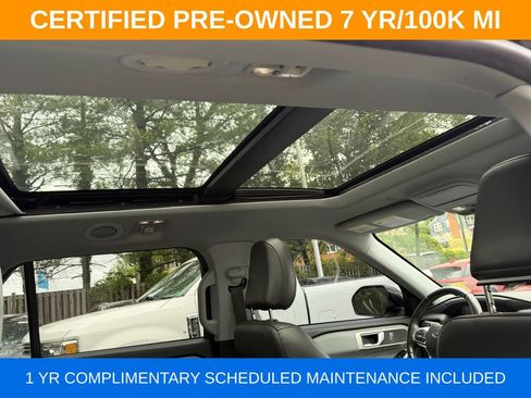 Used 2022 Ford Explorer XLT w/ Equipment Group 202A AWD/4WD image 11