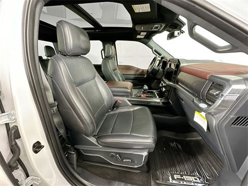 Used 2021 Ford F150 Lariat w/ Equipment Group 502A High image 31