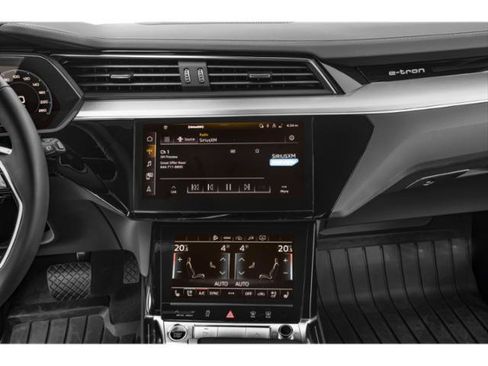 Used 2024 Audi Q8 e-tron Prestige AWD/4WD image 13