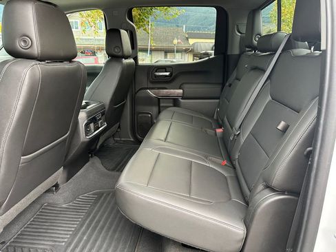 Used 2019 Chevrolet Silverado 1500 LTZ w/ LTZ Premium Package image 16