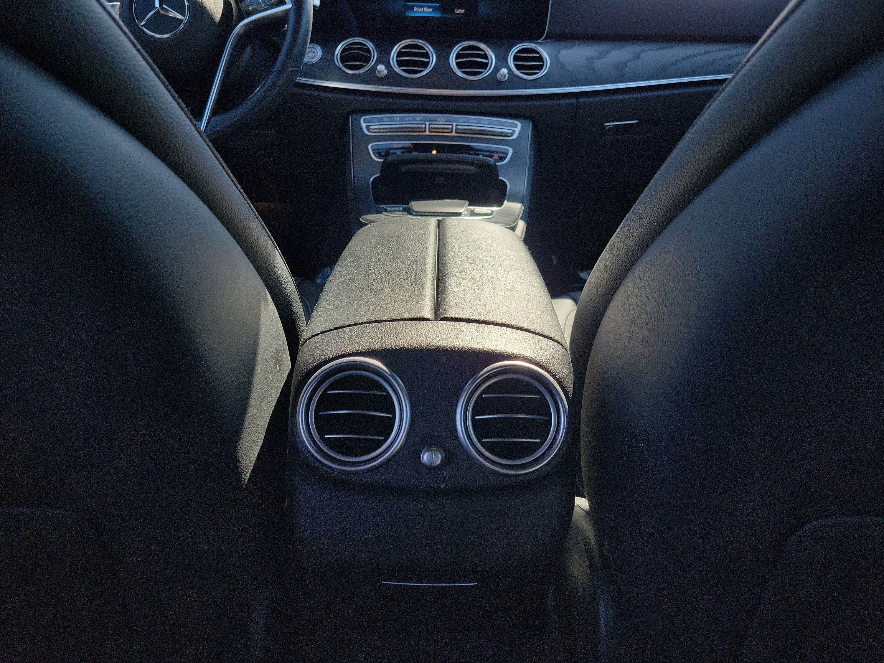 Used 2023 Mercedes-Benz E 350 4MATIC Sedan image 11