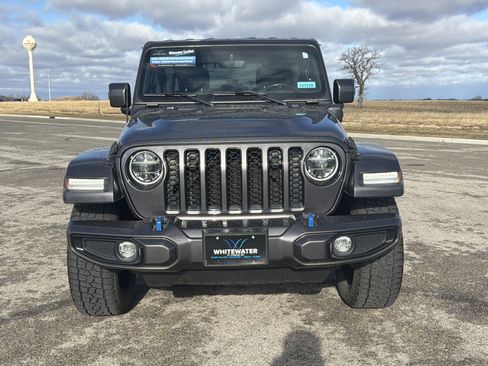 Used 2021 Jeep Wrangler Unlimited Sahara image 33