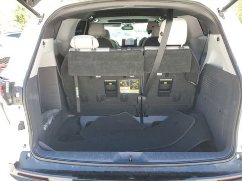 Used 2021 Toyota Sienna XSE image 6