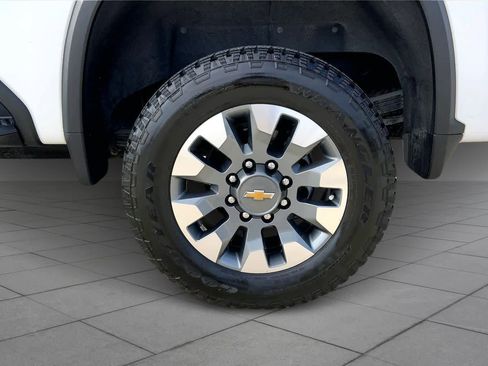 Used 2025 Chevrolet Silverado 2500 LT w/ Texas Edition image 21