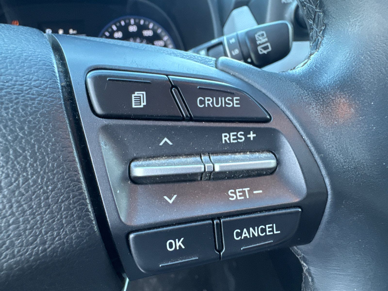 Used 2020 Hyundai Kona Limited AWD/4WD image 33