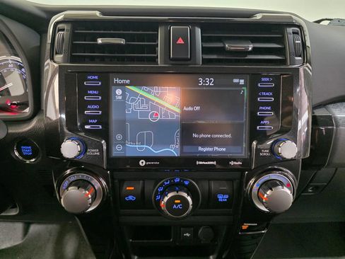 Used 2022 Toyota 4Runner TRD Off-Road AWD/4WD image 21
