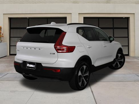 Used 2026 Volvo XC40 B5 Plus w/ Protection Package Premier image 4