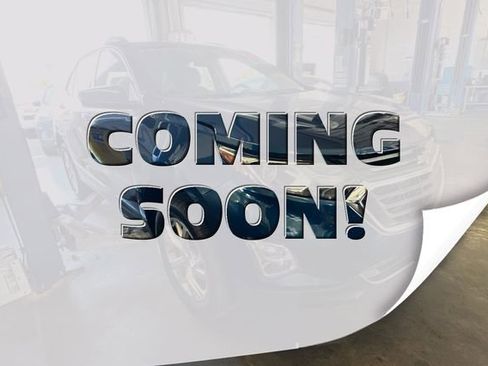 Used 2019 Chevrolet Equinox LT FWD image 1